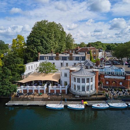The Mitre, Hampton Court Kingston upon Thames (Greater London) Exterior foto The River Wey at Farnham
