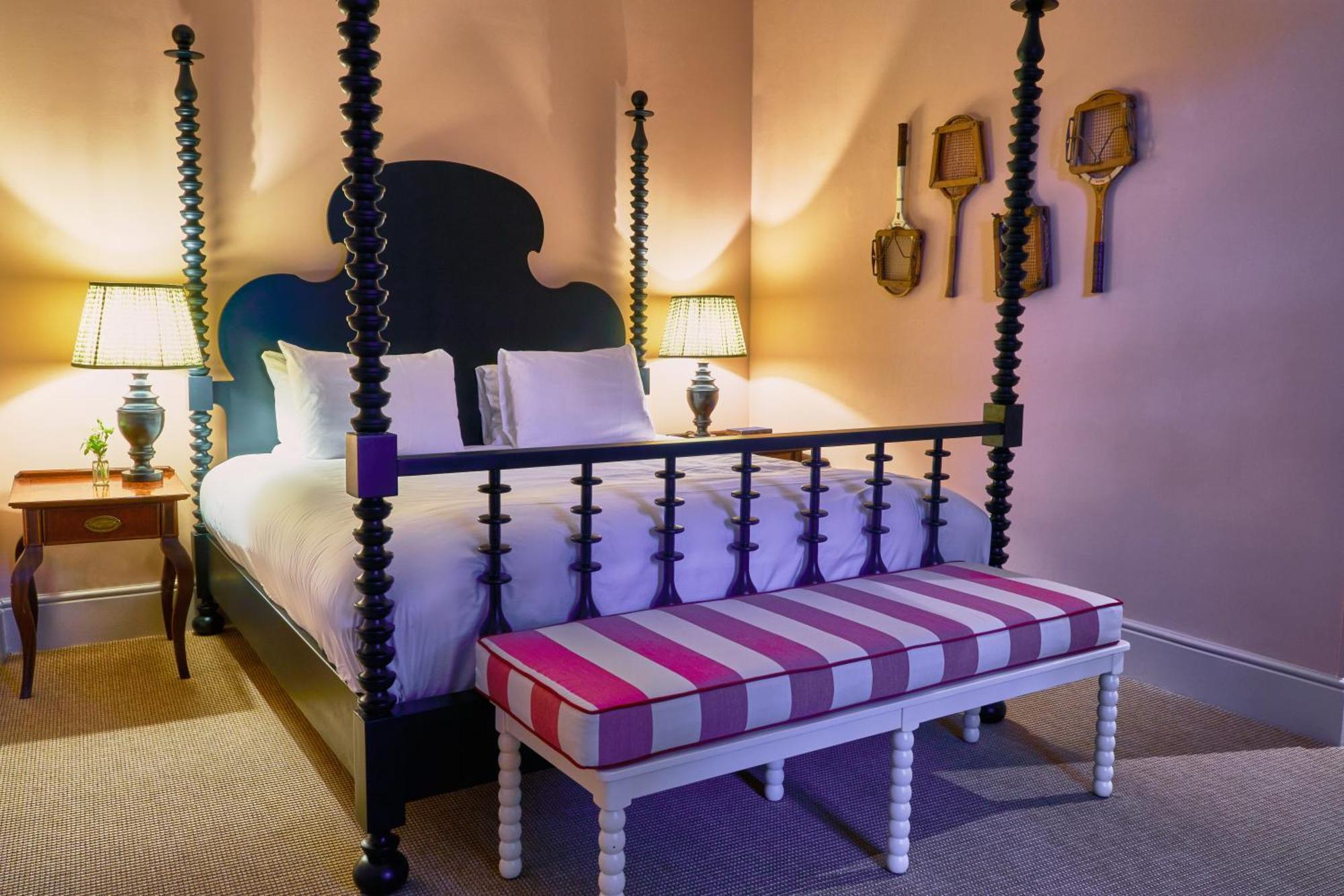 The Mitre, Hampton Court Kingston upon Thames (Greater London) Exterior foto A guest room at the Hotel du Pont